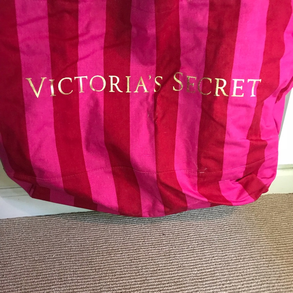 Victoria Secret tote